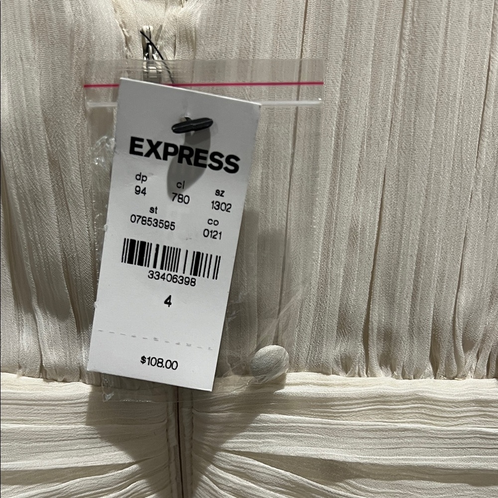Express Dress - Picture 5 of 5
